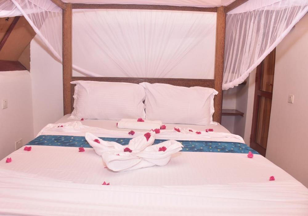 Utulivu Bungalow Nungwi Luaran gambar