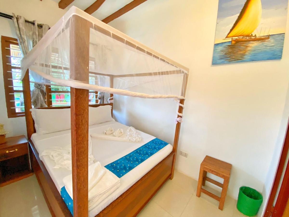 Utulivu Bungalow Nungwi Luaran gambar