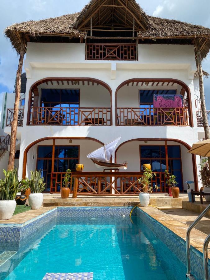 Utulivu Bungalow Nungwi Luaran gambar