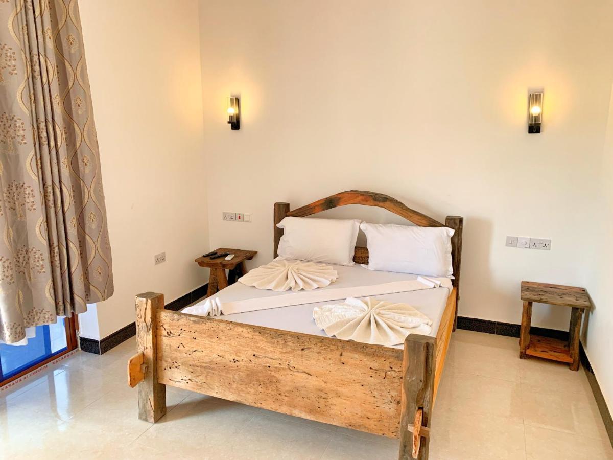 Utulivu Bungalow Nungwi Luaran gambar