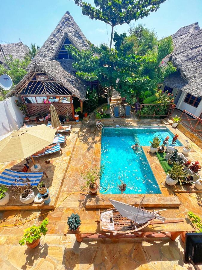 Utulivu Bungalow Nungwi Luaran gambar